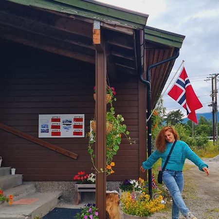 Romsdalseggen Camping Isfjorden Bilik gambar
