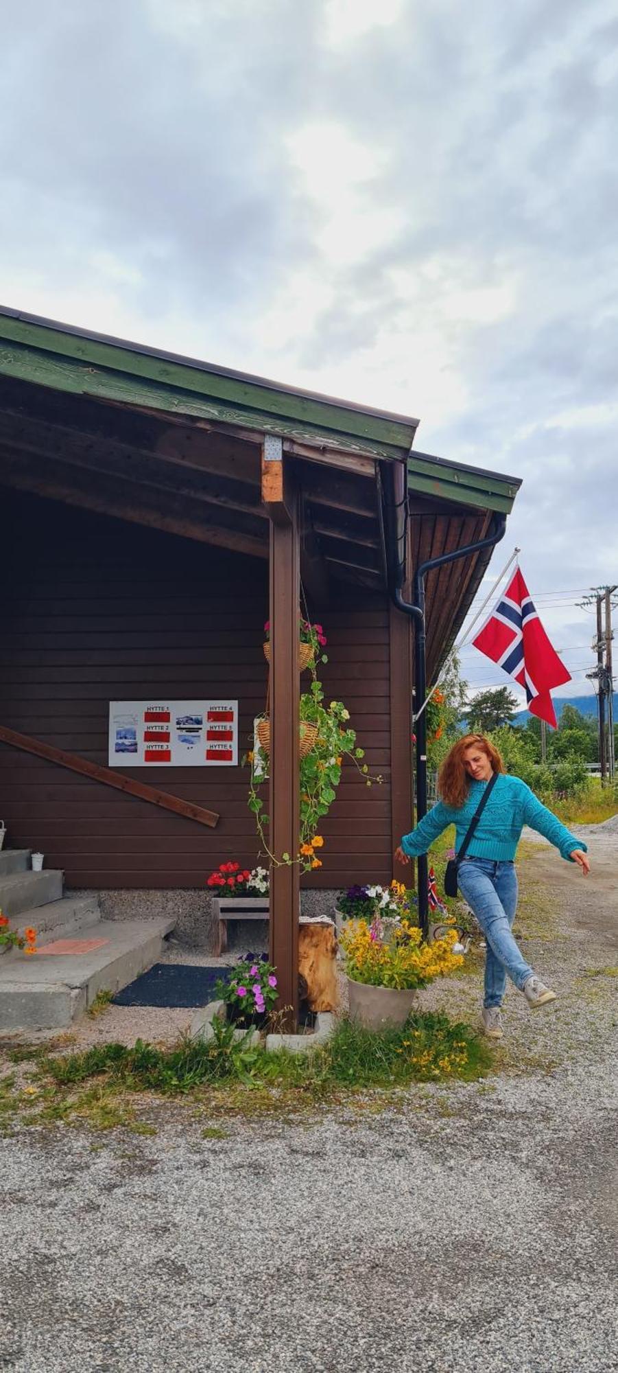 Romsdalseggen Camping Isfjorden Bilik gambar
